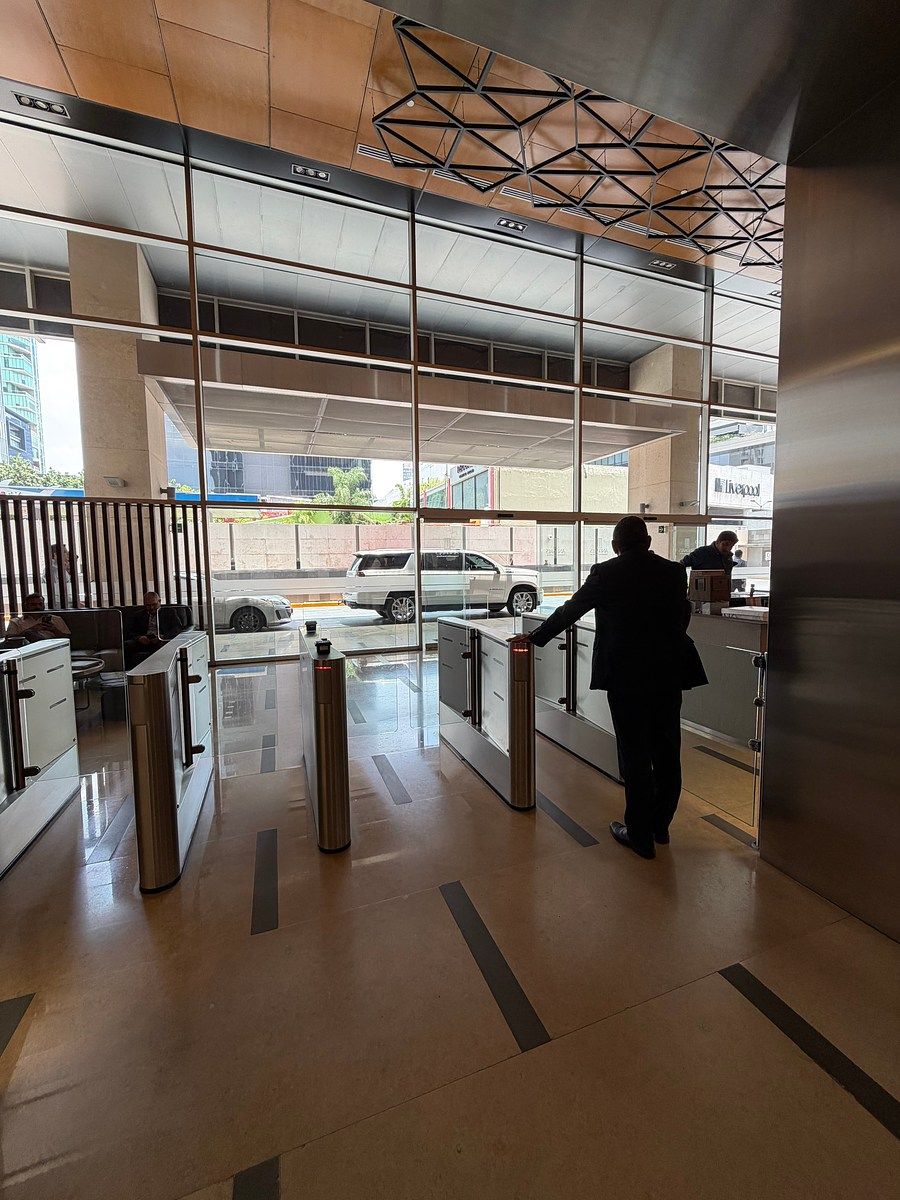 Sala Comercial em Puerta de Hierro, Zapopan, foto 15 de 18