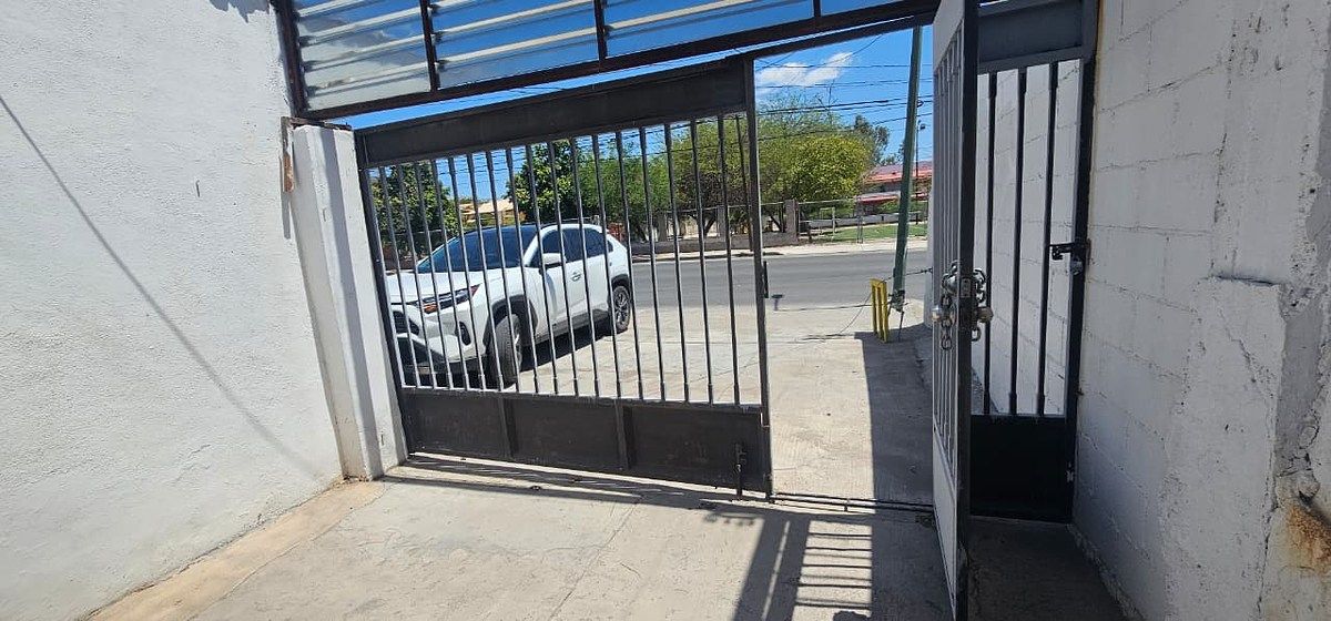 Local comercial en 15 'A', Hermosillo, foto 2 de 9