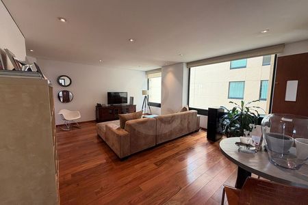 Incredible opportunity, apartment in Puerta del Lago