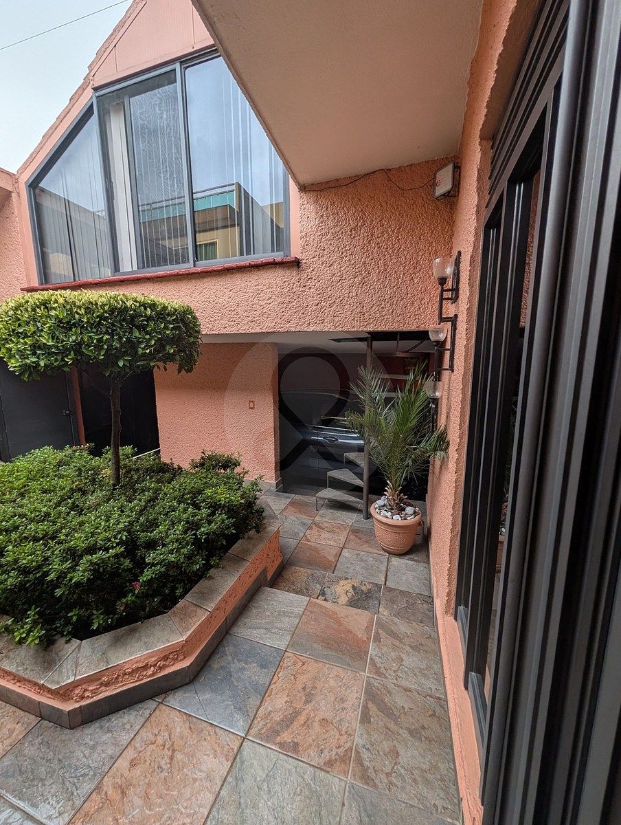 Casa em Ciudad Satélite, Naucalpan de Juárez, foto 3 de 50