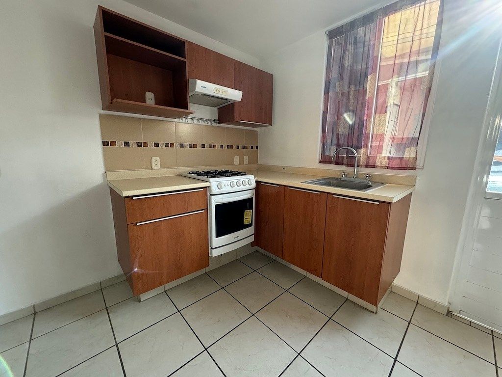 House in Gated Community in Parques de Tesistán, Zapopan, photo 4 of 26