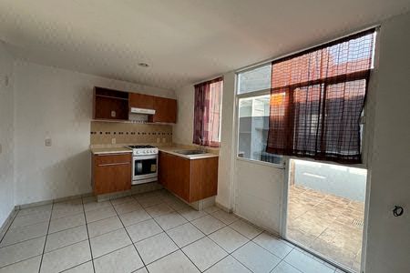 Casa en renta en coto, Parques de Tesistan