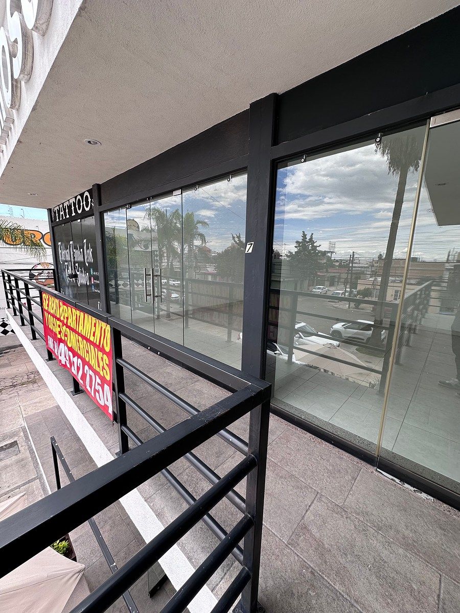 SE RENTA LOCAL COMERCIAL EN PLAZA MOSCÚ, foto 1 de 8