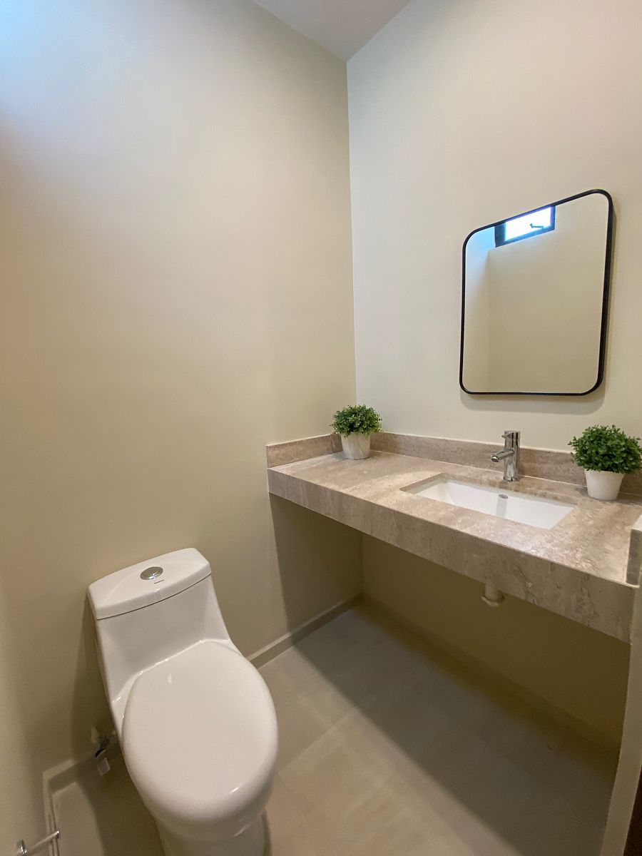 MEDIO BAÑO DE VISITAS, foto 23 de 38