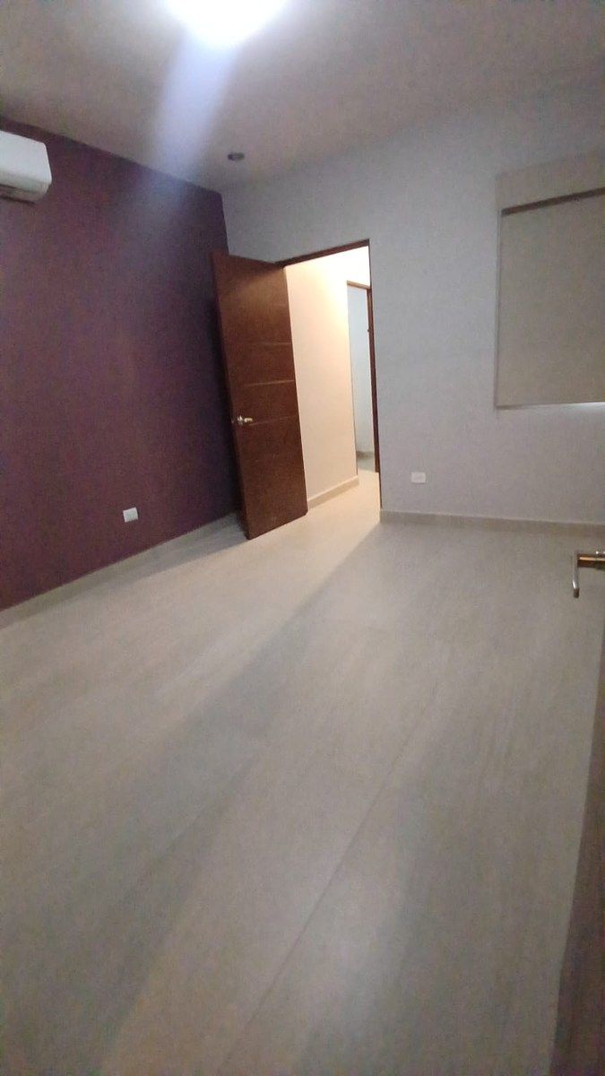 House in Cerrada de Cumbres, Monterrey, photo 9 of 13