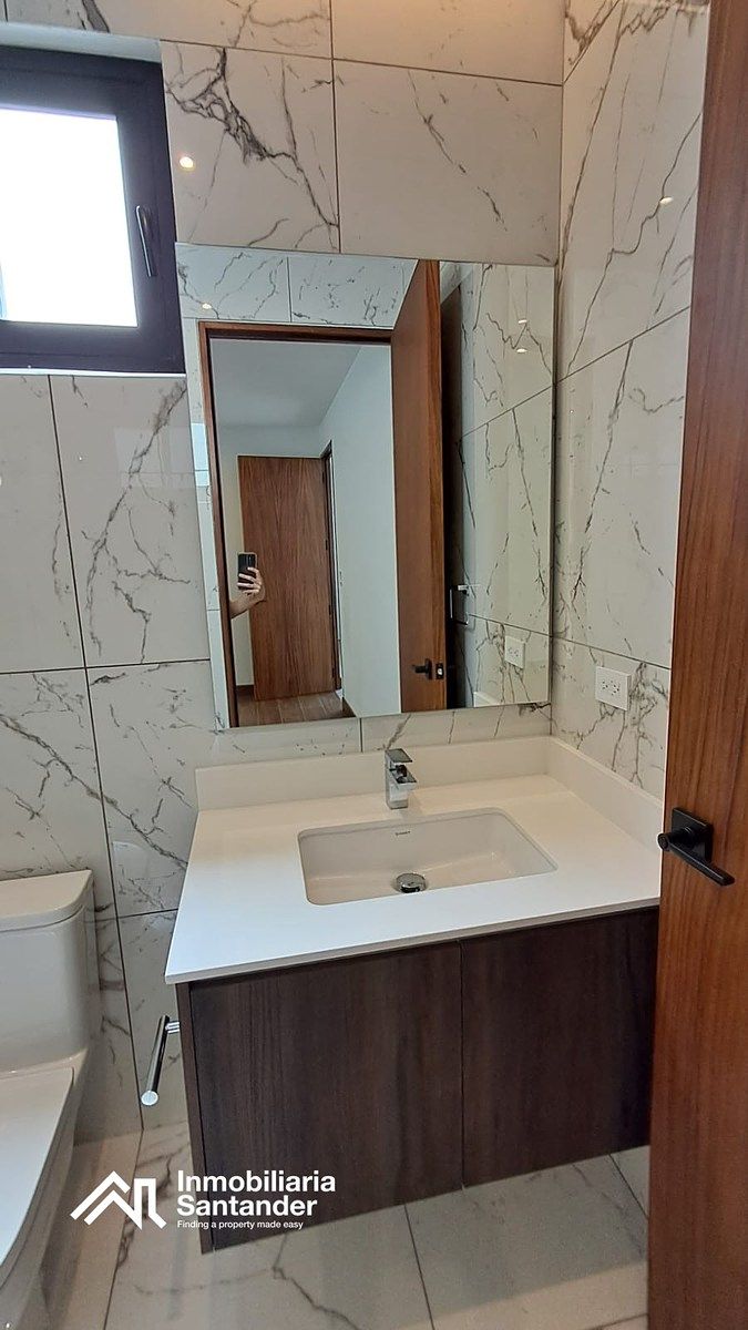 Casa en Condominio en Zona 16, Guatemala, foto 23 de 44