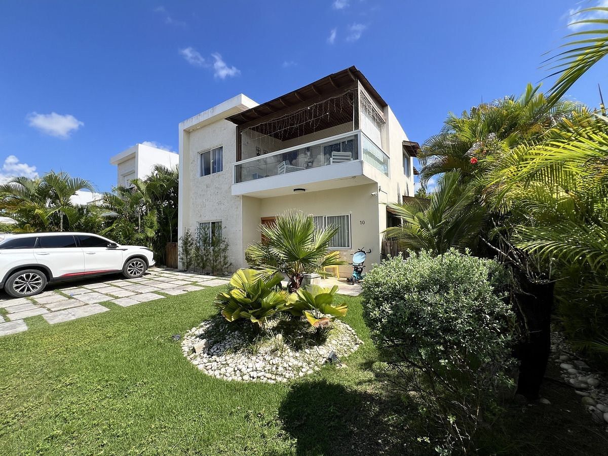 Casa Palma de 2 pisos, foto 1 de 31