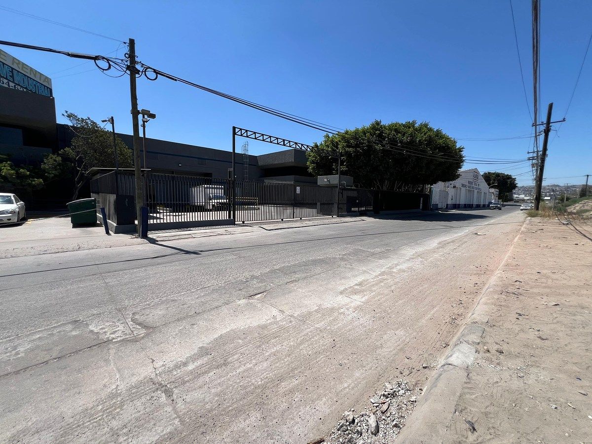 Nave industrial en Azteca, Tijuana, foto 2 de 32