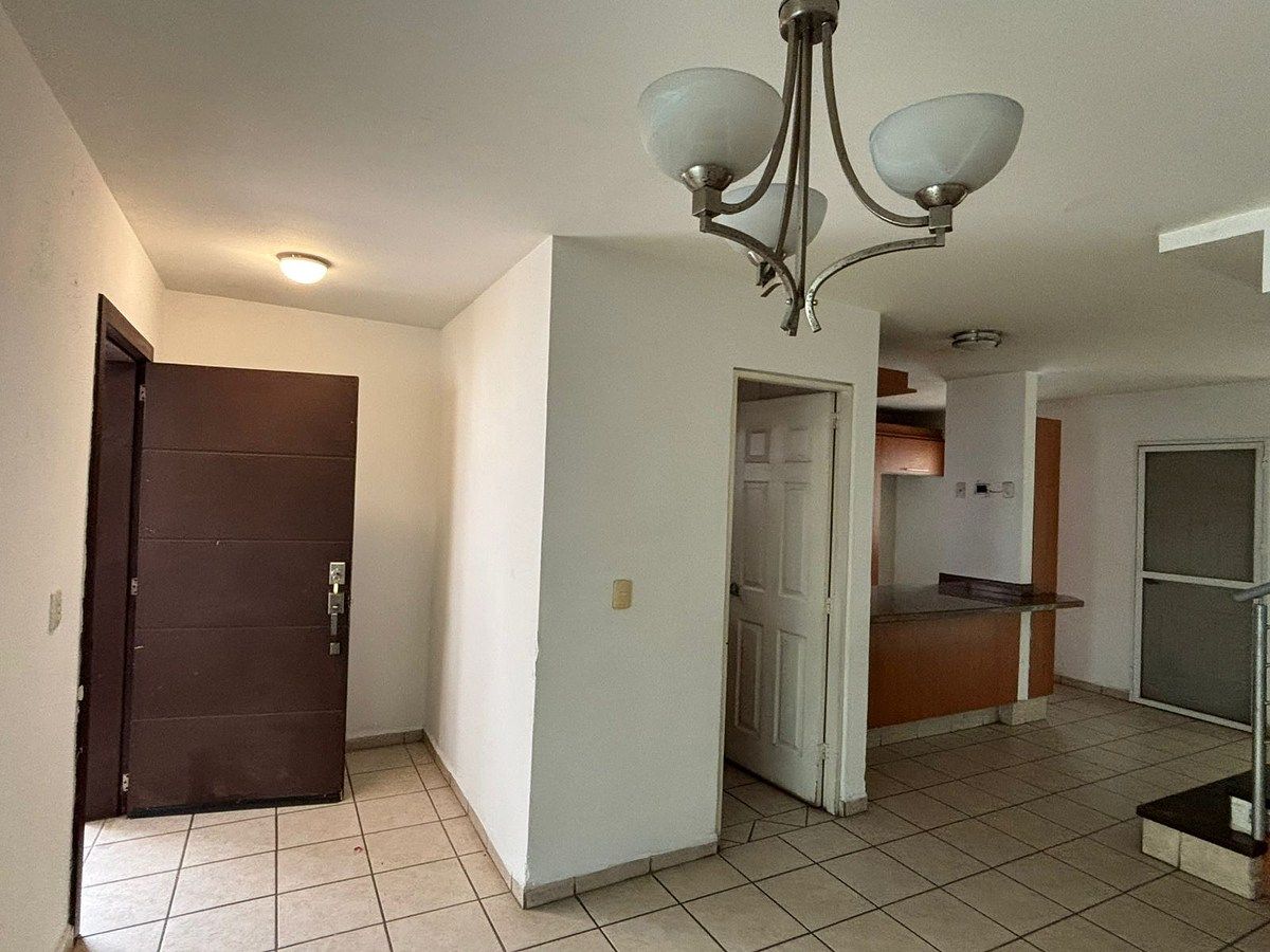 Casa em Bonanza Residencial, Tlajomulco de Zúñiga, foto 3 de 21