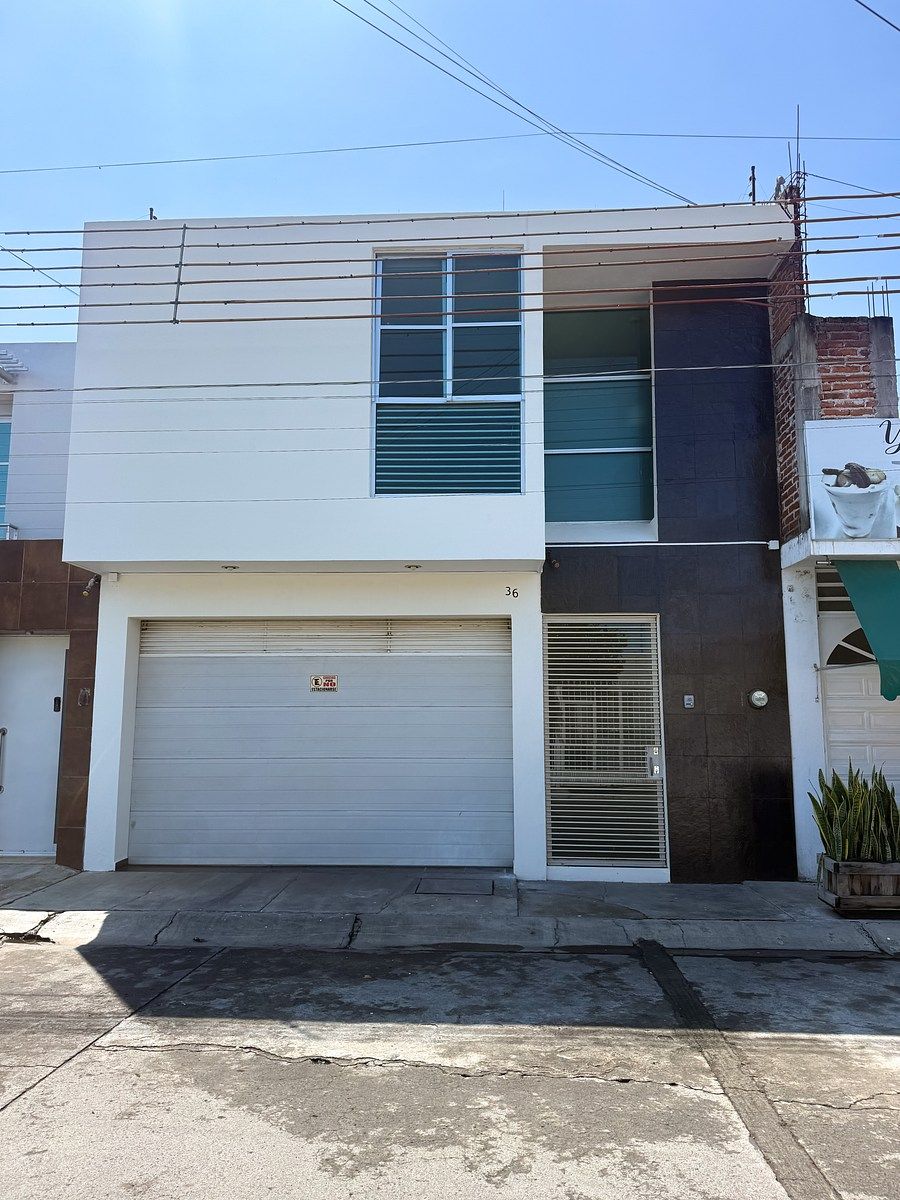 CASA EN LA COLONIA LA PAZ, foto 1 de 9