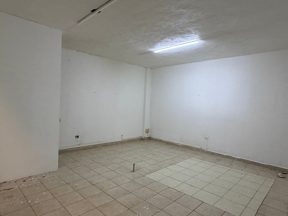 Bodega comercial en Leandro Valle, Mérida, foto 8 de 20