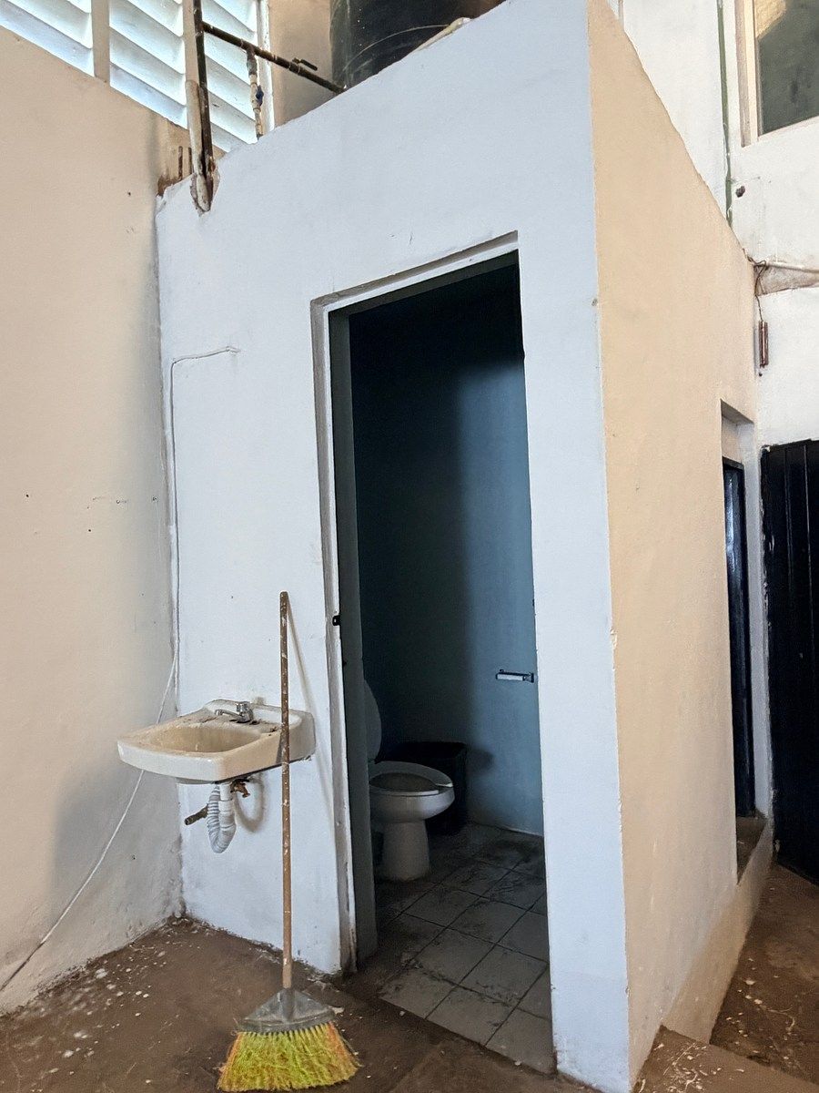 Bodega comercial en Leandro Valle, Mérida, foto 10 de 20