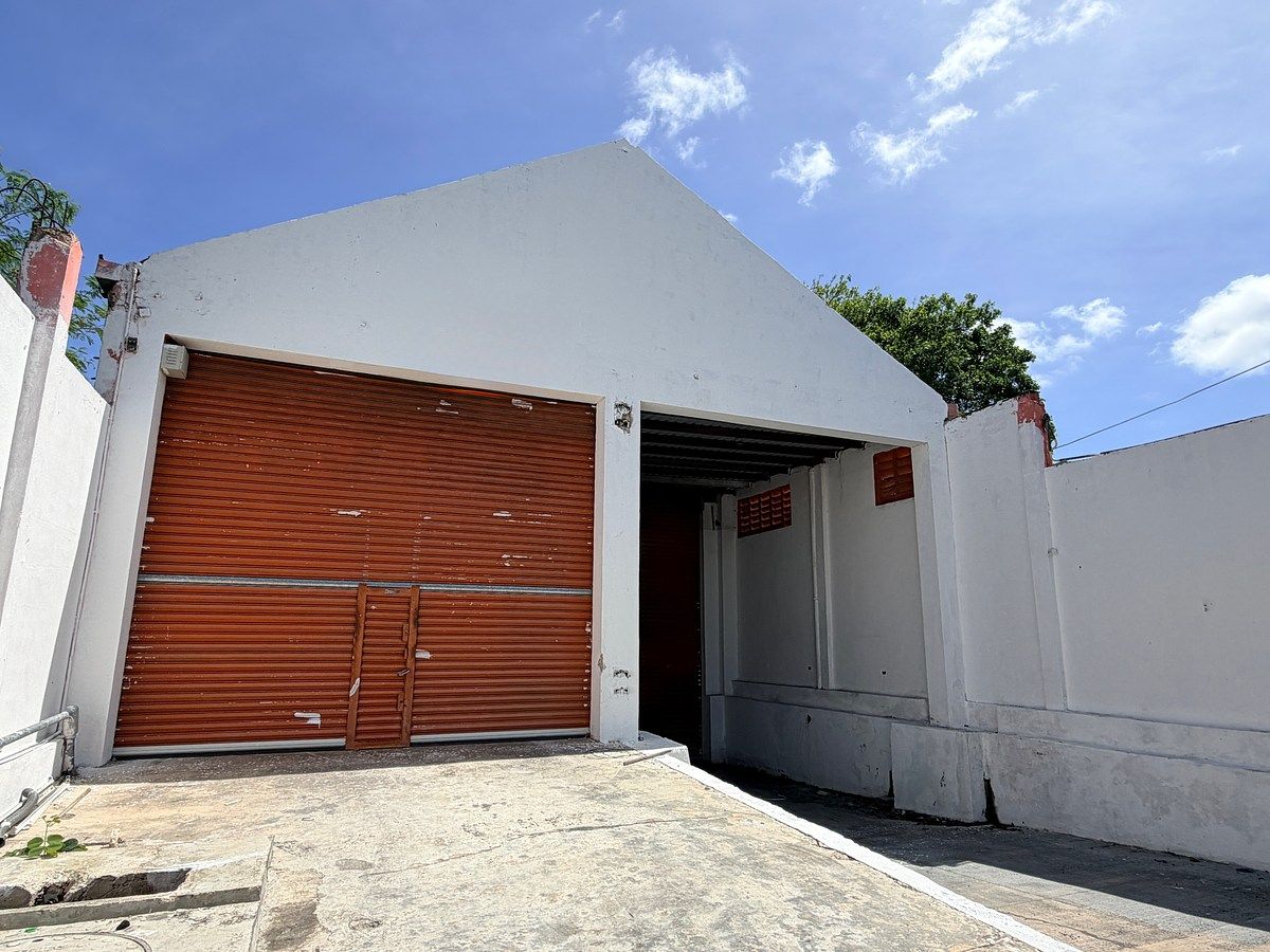Bodega comercial en Leandro Valle, Mérida, foto 17 de 20