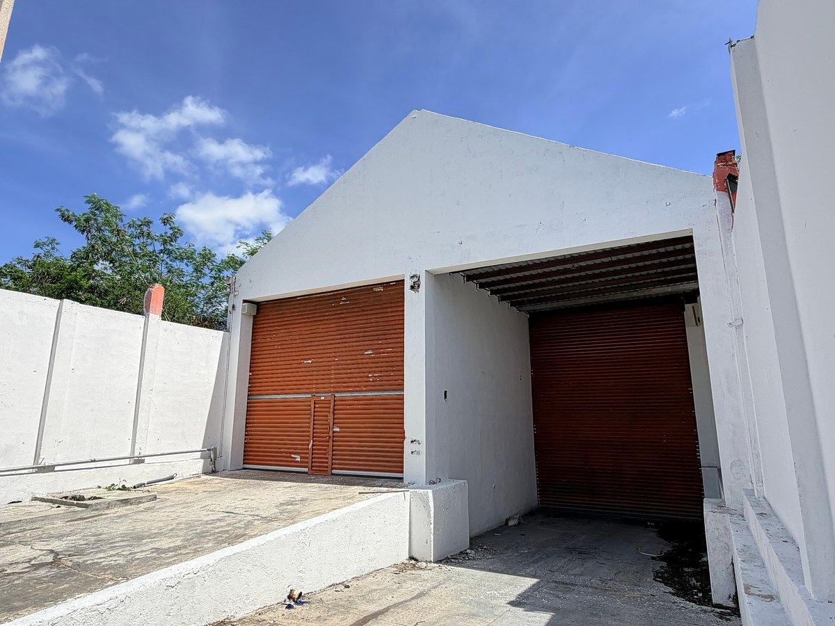 Bodega comercial en Leandro Valle, Mérida, foto 18 de 20