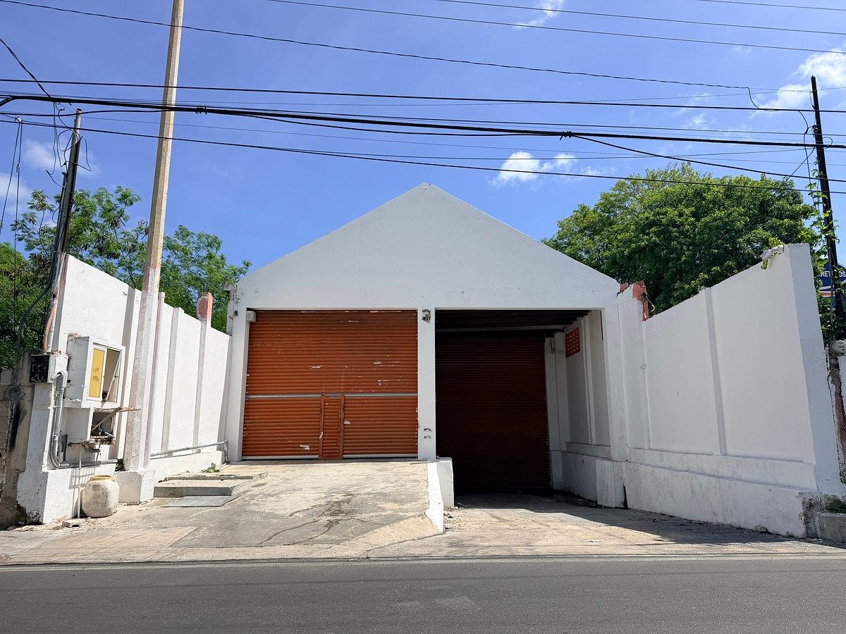 Bodega comercial en Leandro Valle, Mérida, foto 20 de 20