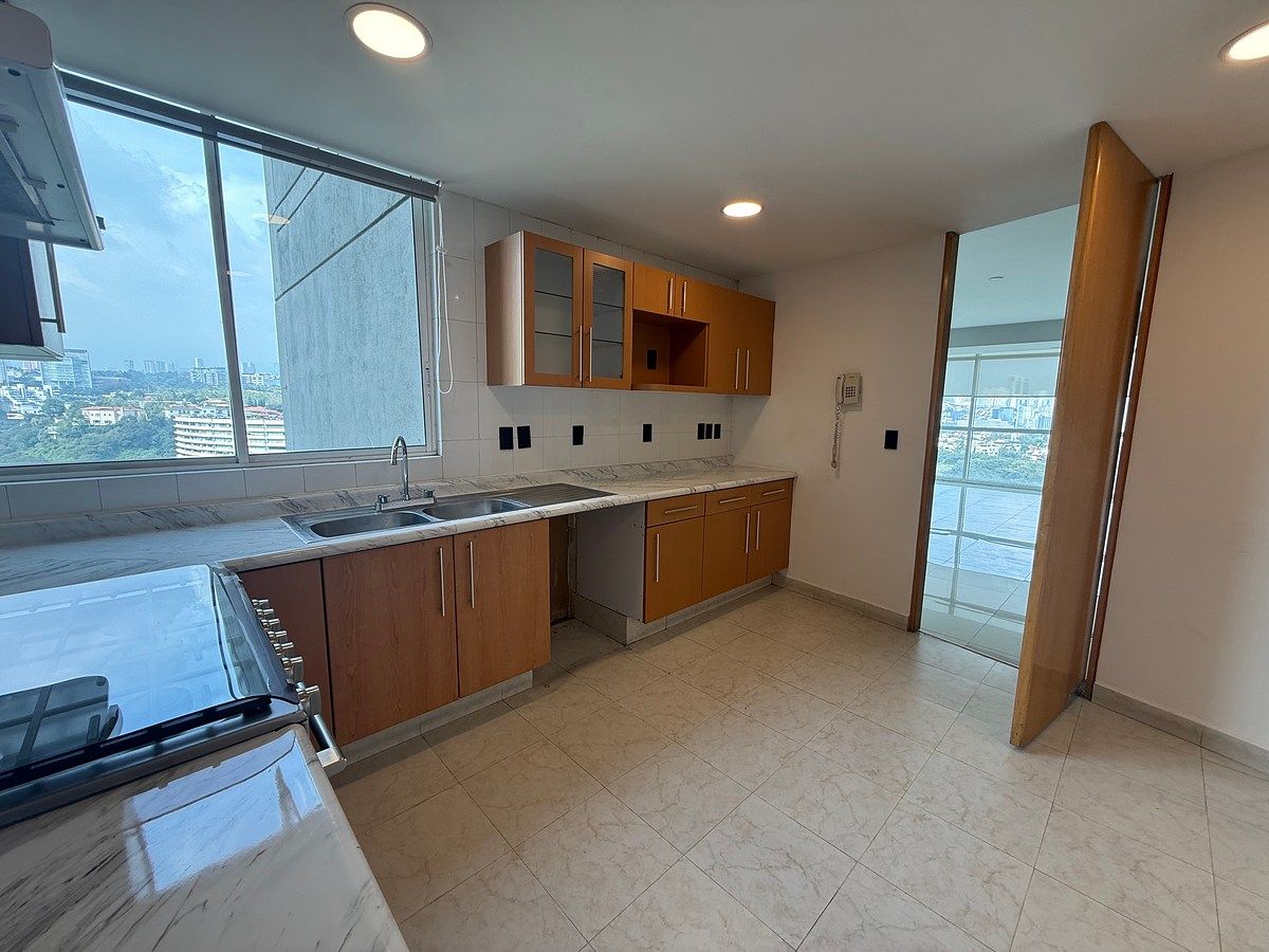Apartment in Lomas del Chamizal, Cuajimalpa de Morelos, photo 2 of 19