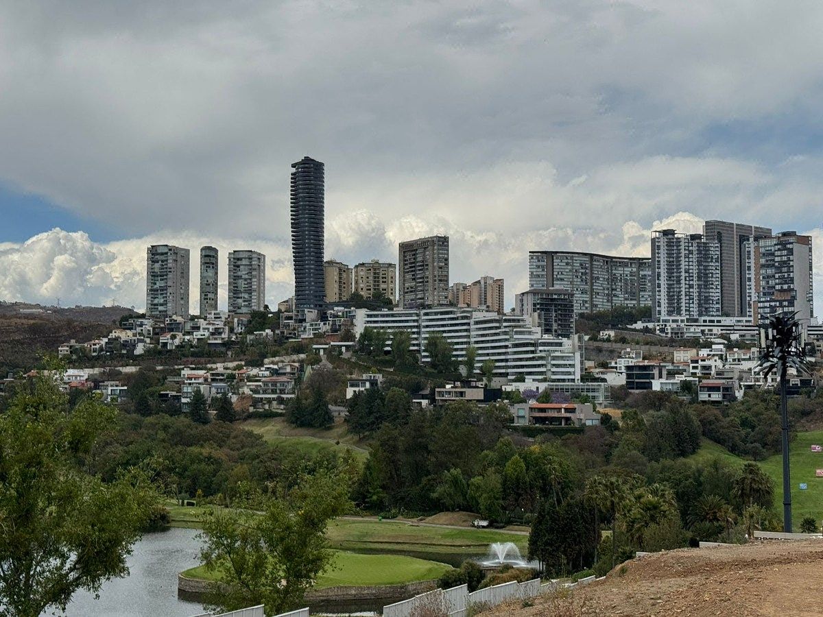 Lot in Bosque Real, Huixquilucan, photo 3 of 17