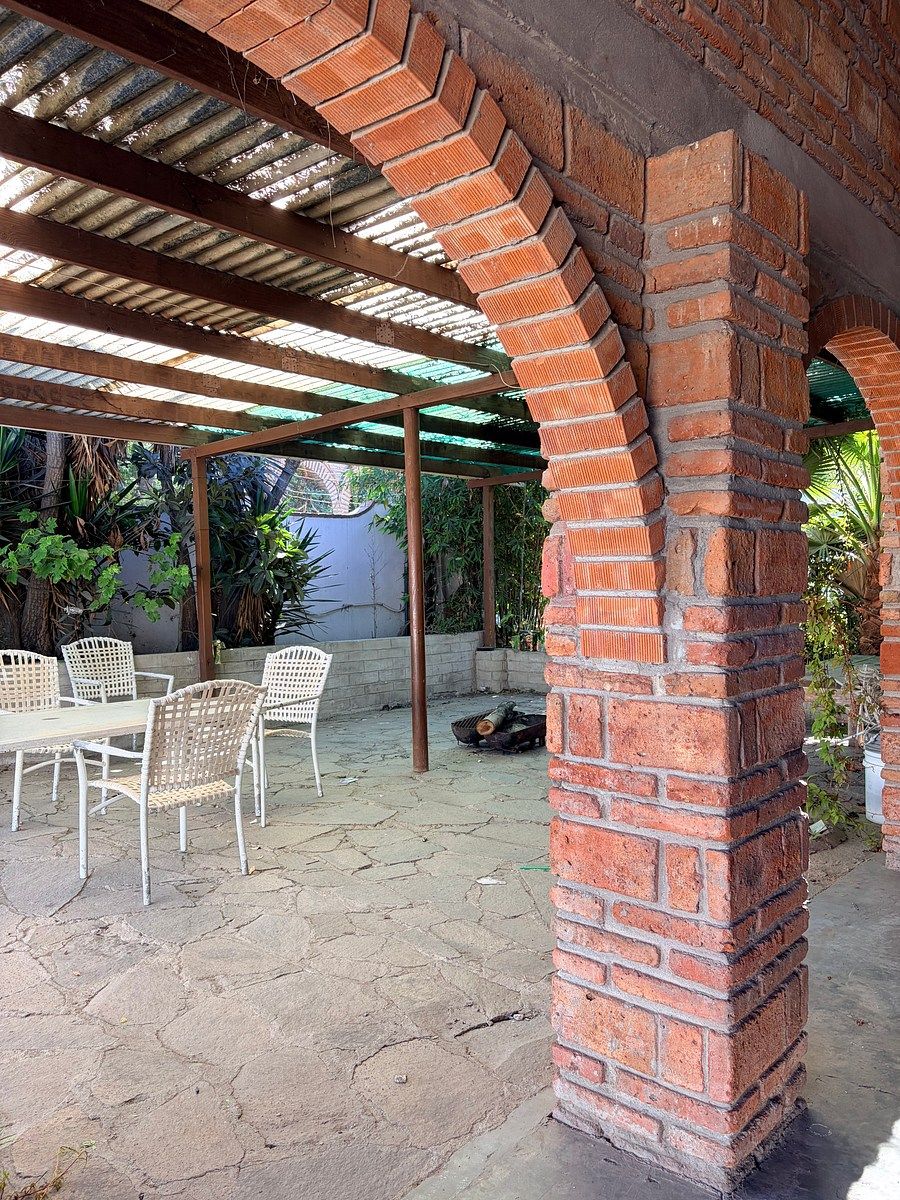 Edificio en Eduardo Crosthwhite, Playas de Rosarito, foto 19 de 37