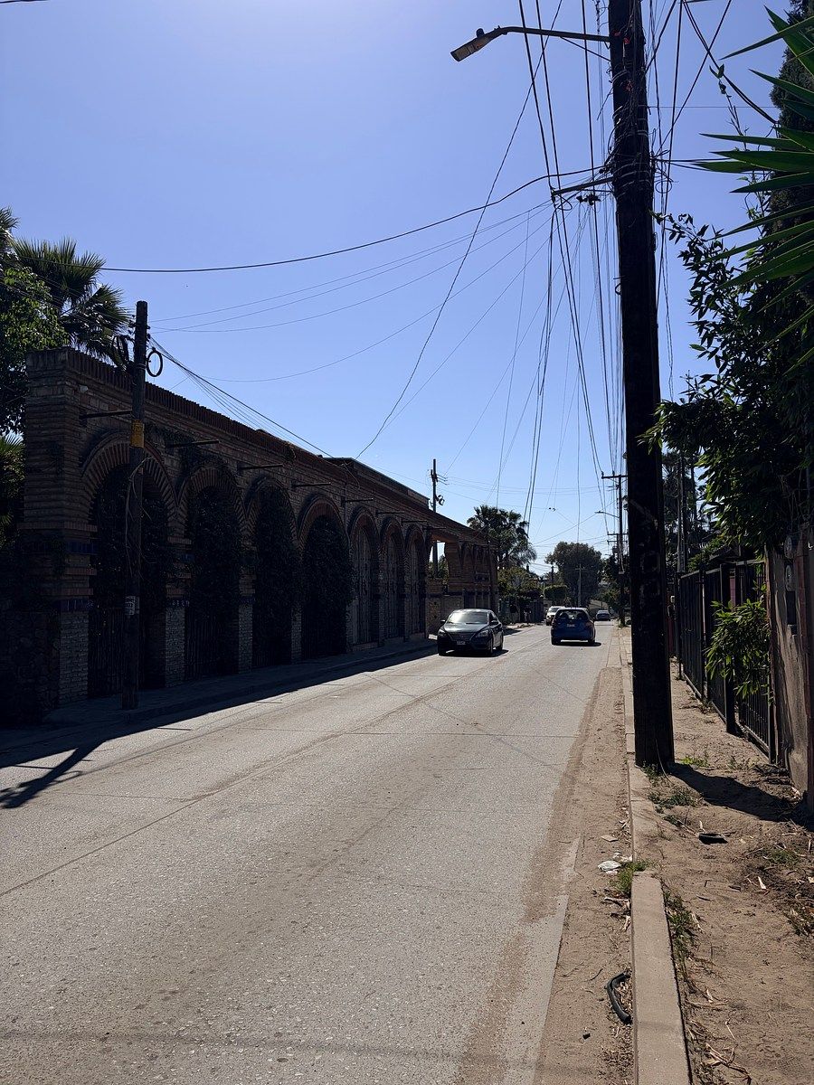Edificio en Eduardo Crosthwhite, Playas de Rosarito, foto 33 de 37