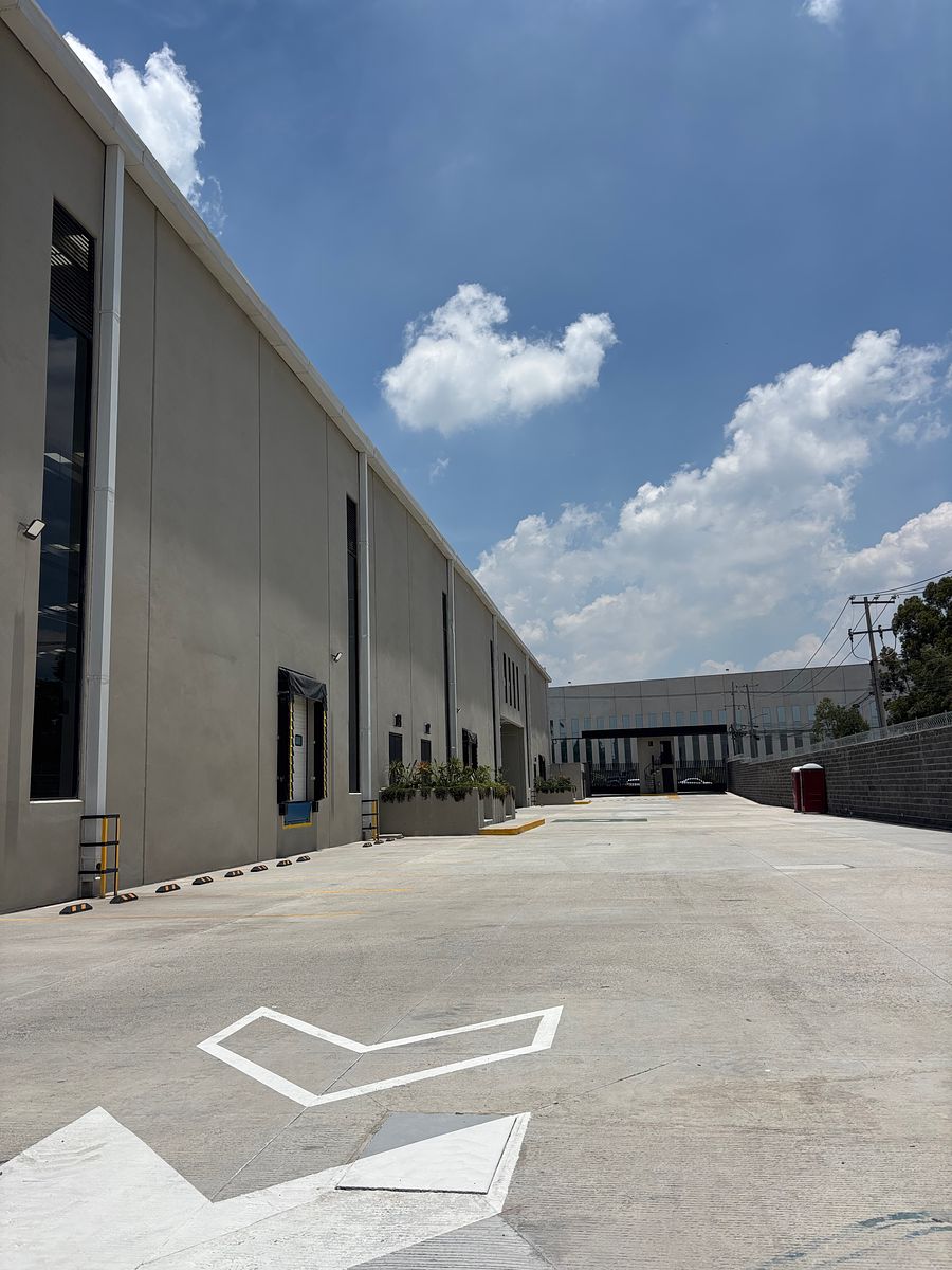 RENTA DE BODEGAS INDUSTRIALES, photo 1 of 42