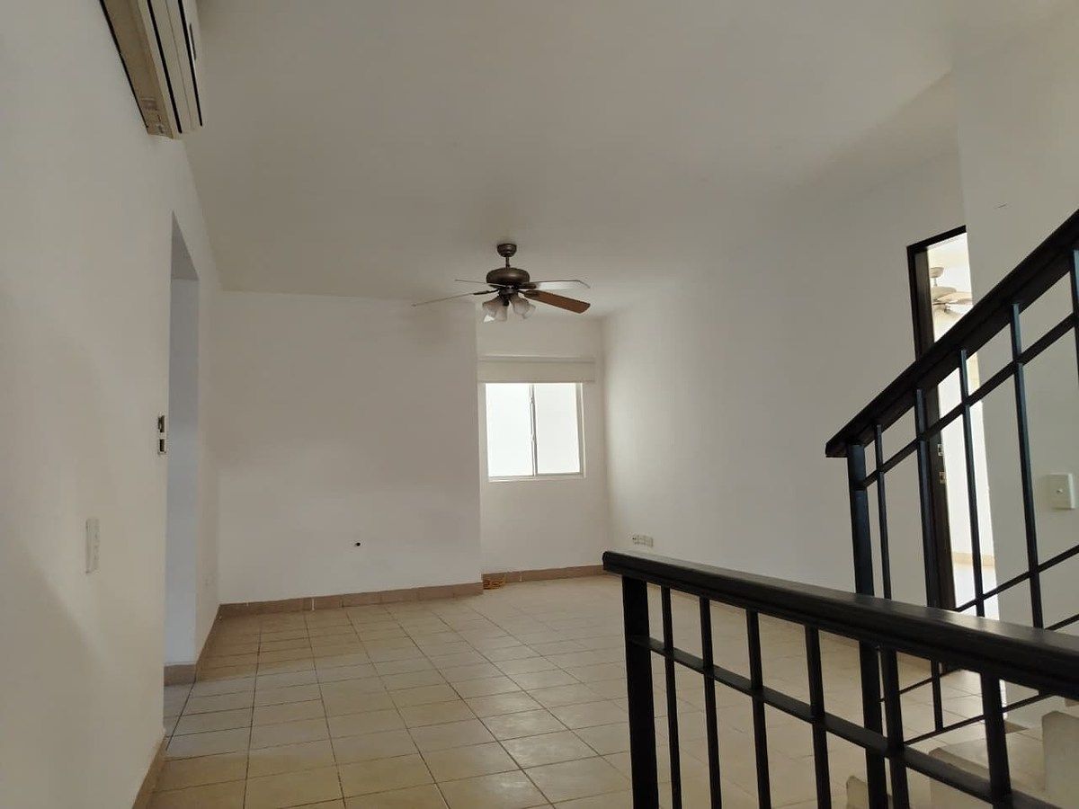 House in Ventanas de La Huasteca, Santa Catarina, photo 2 of 15