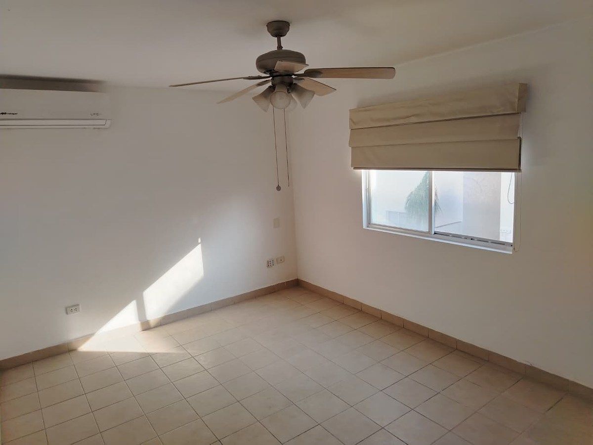 House in Ventanas de La Huasteca, Santa Catarina, photo 10 of 15