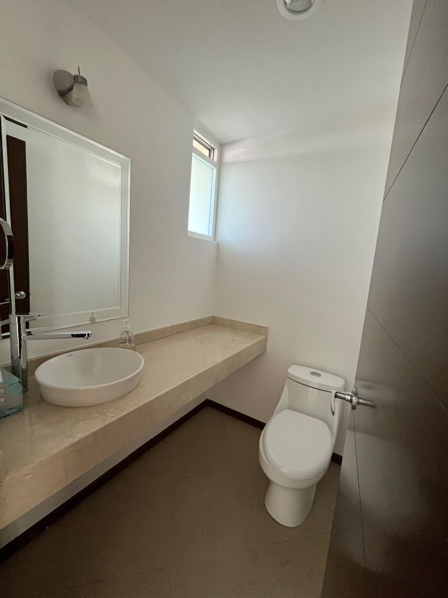 Casa en condominio en Bosque de los Encinos, Ocoyoacac, foto 2 de 27
