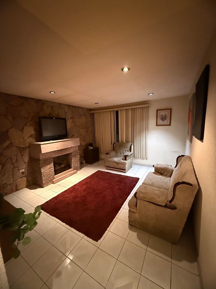 House in Valle del Contry, Guadalupe, photo 3 of 11