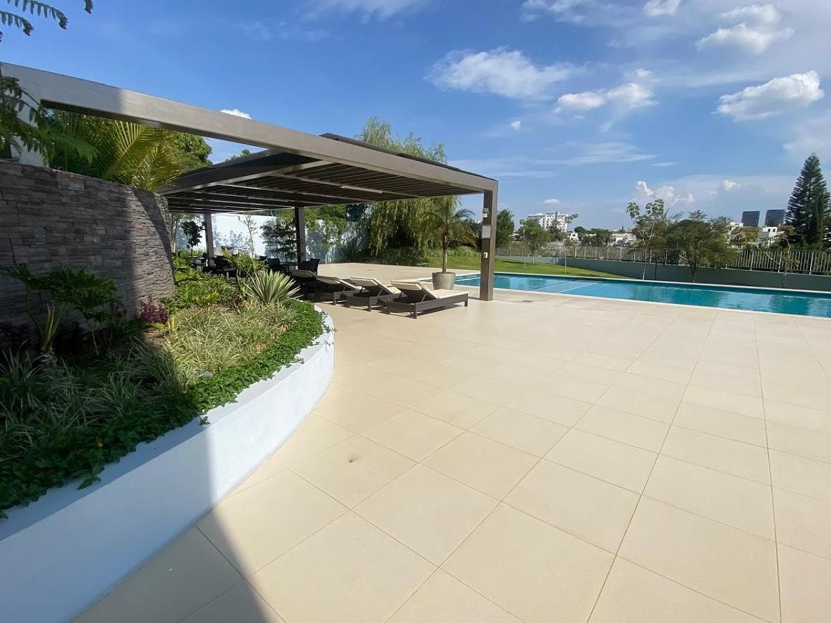 Luxury Apartment for Sale in Torre Vistas del Valle | Floor 9 with Spec View - foto 3