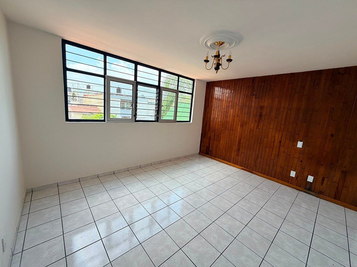 Casa em Miraflores, Guadalajara, foto 7 de 14