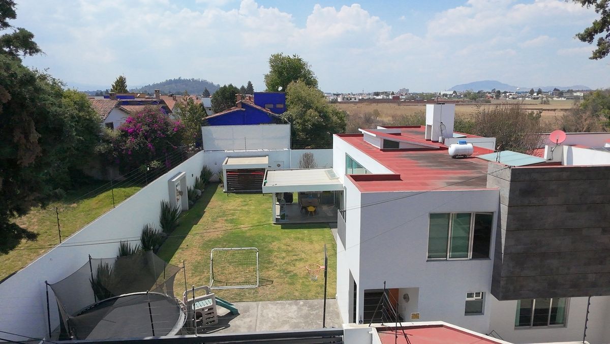 Casa em condomínio fechado em La Virgen, Metepec, foto 3 de 42