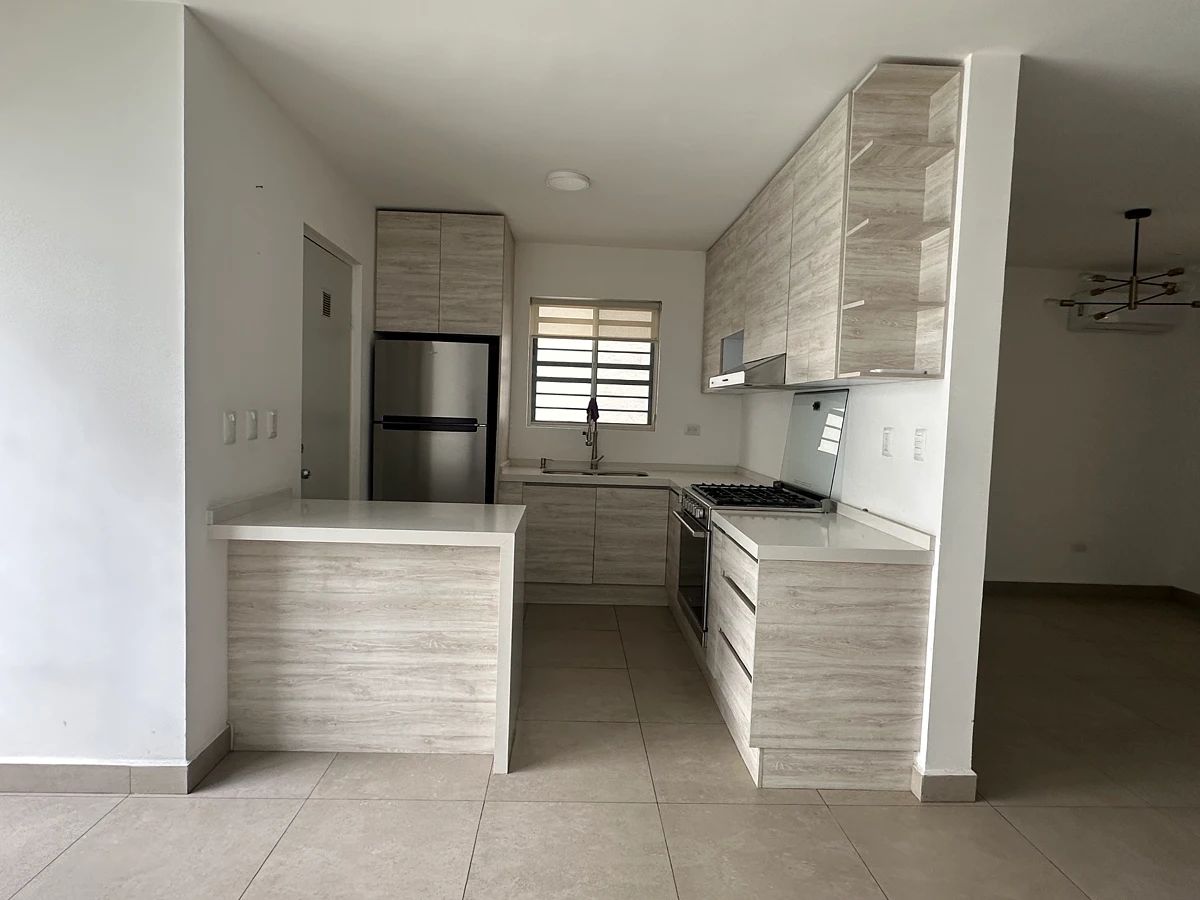 Casa em Montenova, García, foto 3 de 12
