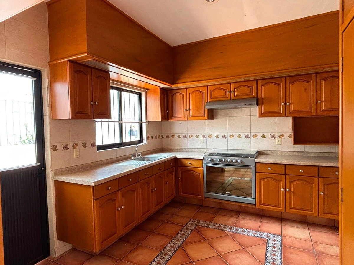 Casa em condomínio fechado em Hacienda La Tijera, Tlajomulco de Zúñiga, foto 7 de 18