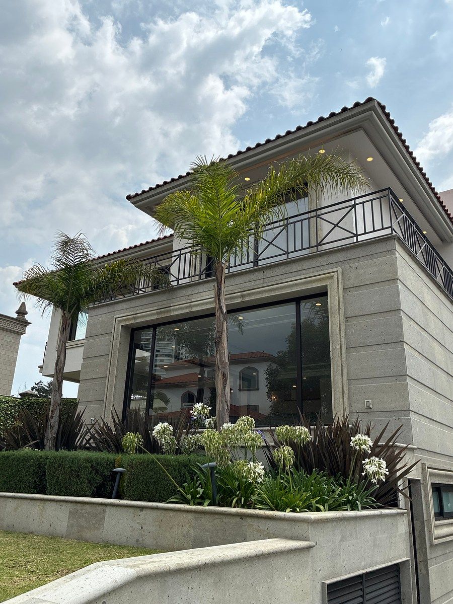 Casa de Lujo en Venta en Interlomas, foto 1 de 39