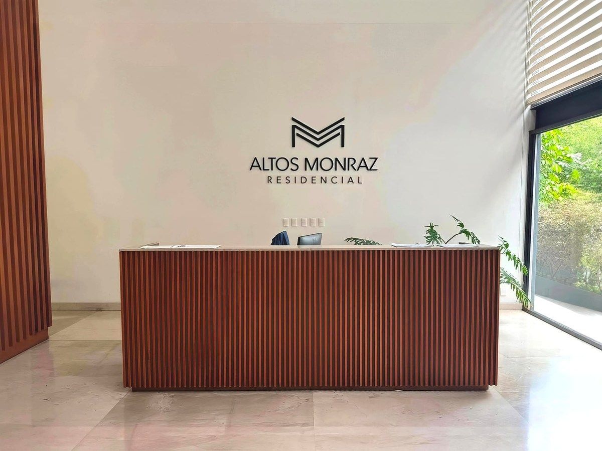 Monraz | Hermoso Departamento Amueblado Frente Nuevo Consulado EEUU, foto 1 de 16