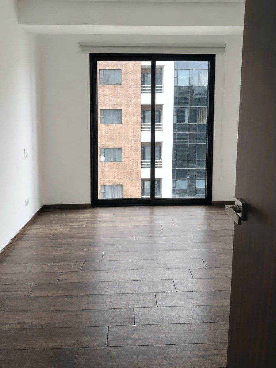 Apartamento en Venta – Edificio Moretti, Zona 10 - Miniatura 4