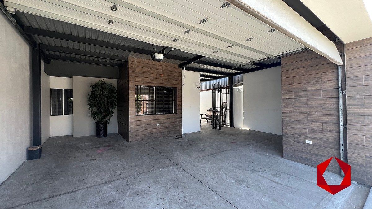 House in Paseos del Sol, Mexicali, photo 2 of 15