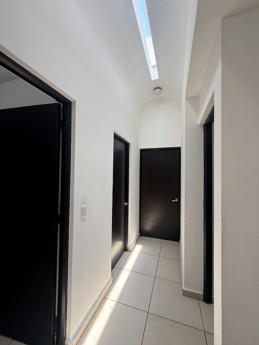 Casa em Fraccionamiento Portón Cañada, León, foto 8 de 12