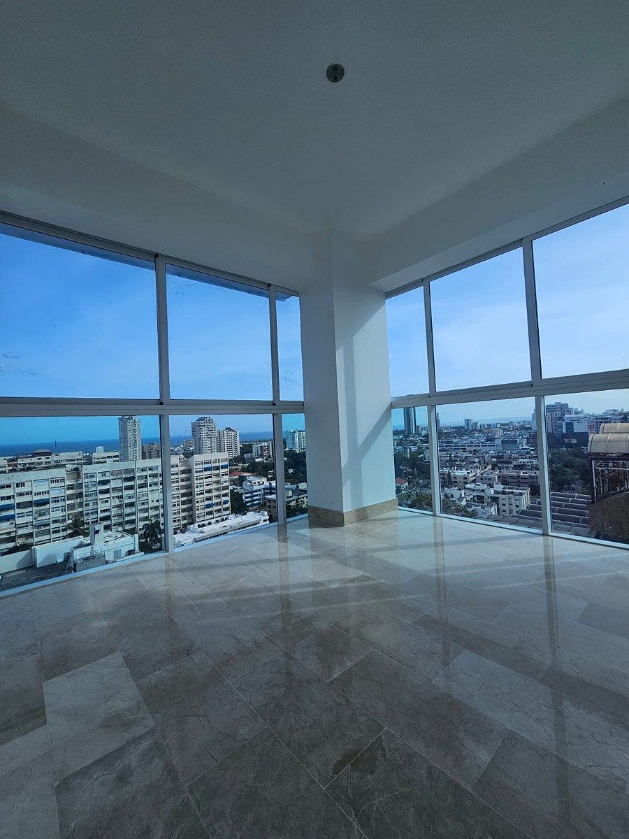 Apartamento en Venta en Bella Vista de 4 Habitaciones, foto 1 de 17