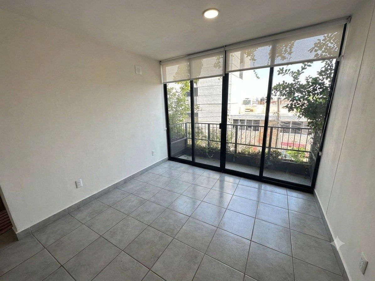 Apartment in Ladrón de Guevara, Guadalajara, photo 3 of 13