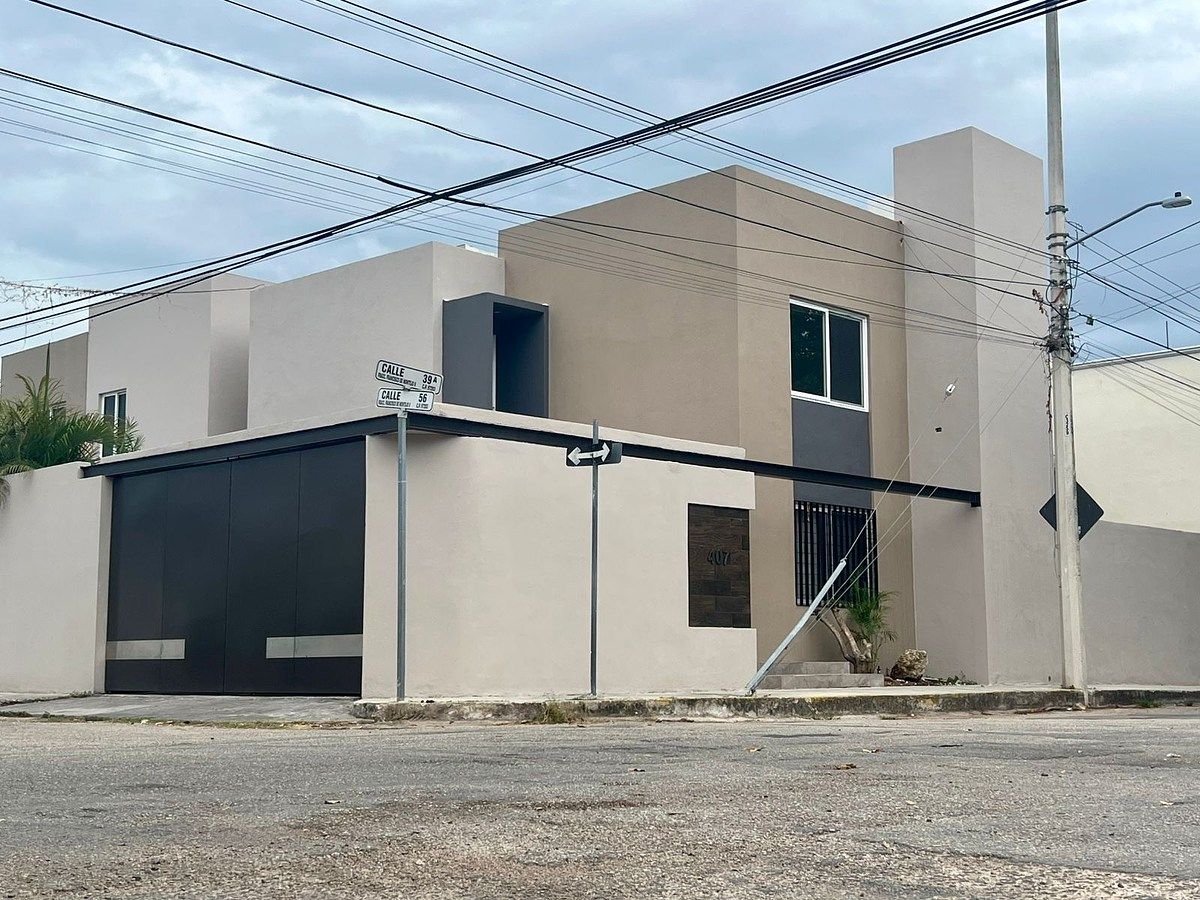Casa à venda em Francisco de Montejo, esquina, foto 1 de 21