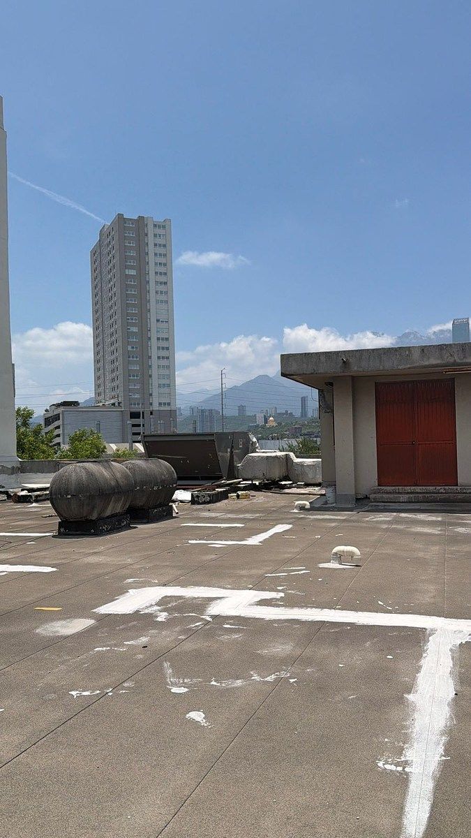 Local comercial en Mitras Centro, Monterrey, foto 13 de 15