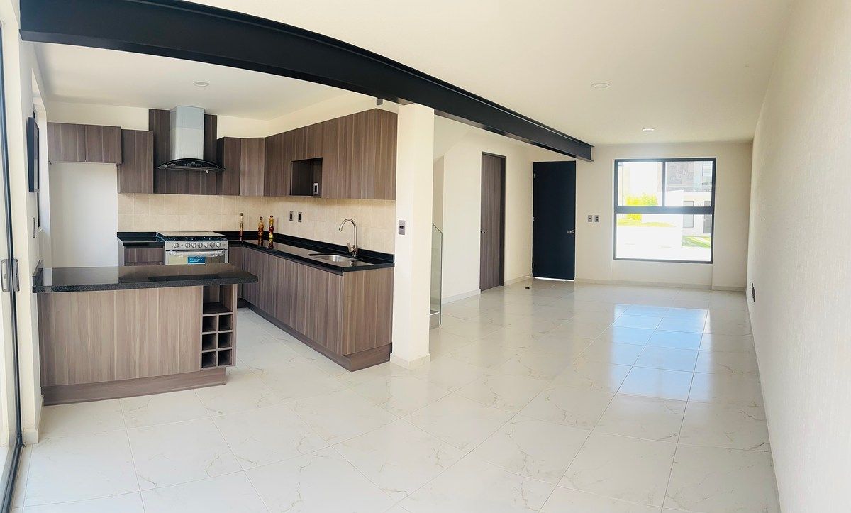 House in Gated Community in San Isidro Juriquilla, Querétaro, photo 4 of 25