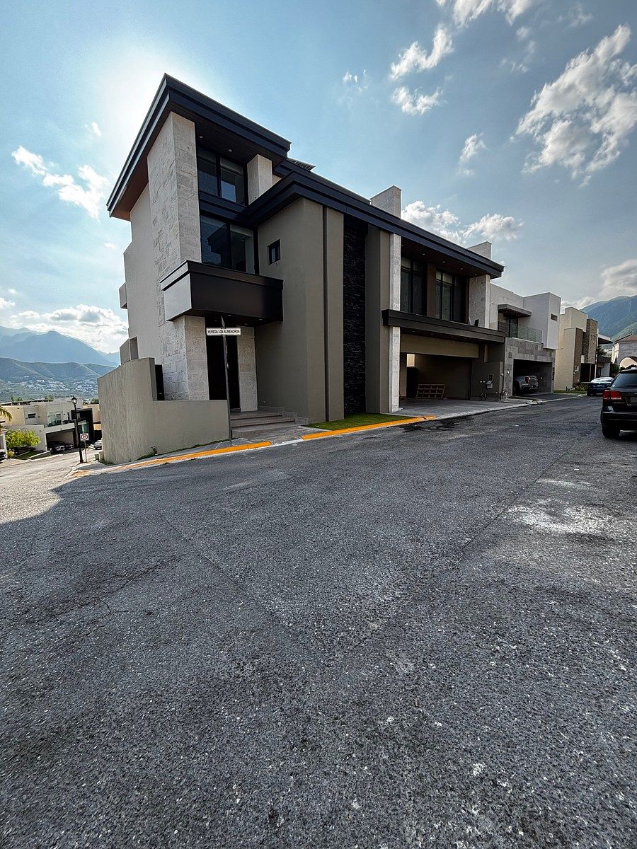 House in La Herradura turn-key, photo 1 of 18