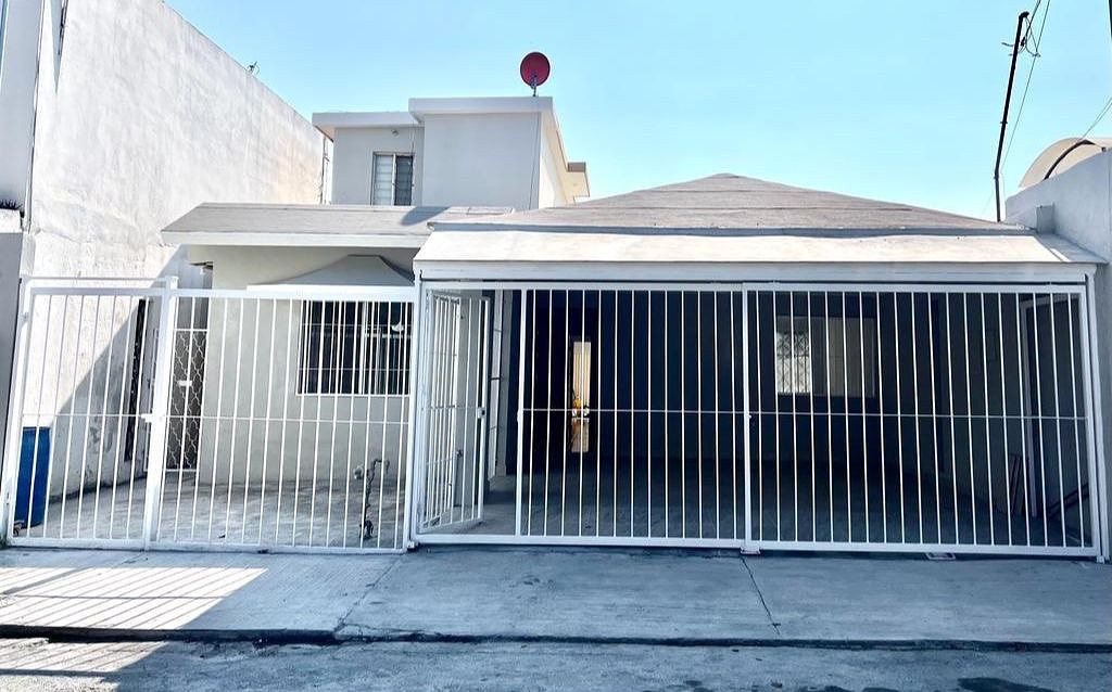 CASA REMODELADA EN RENTA PARA OFICINA ZONA TEC, foto 1 de 6