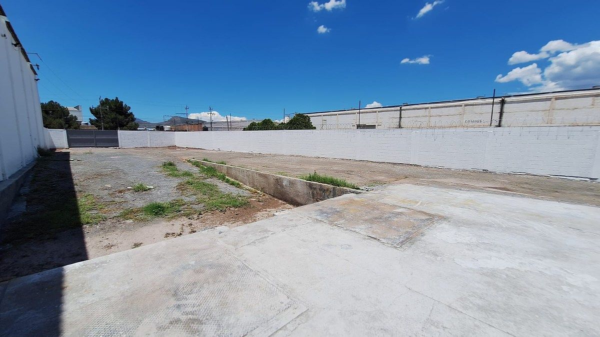 Bodega industrial en Nazario S Ortiz Garza, Saltillo, foto 10 de 11