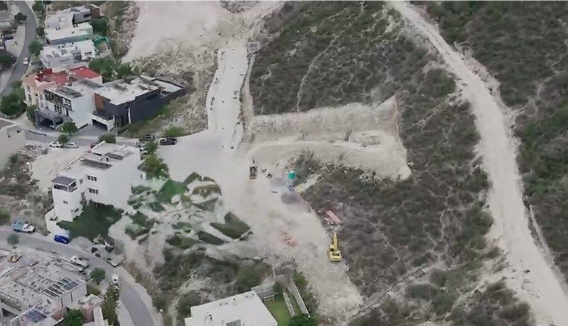 Terreno en Residencial Cordillera, Santa Catarina, foto 3 de 4
