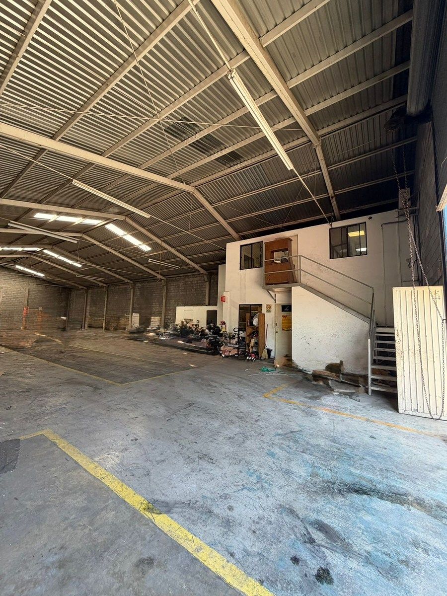 Galpão industrial em Mercado de Abastos Poniente, Santa Catarina, foto 2 de 2