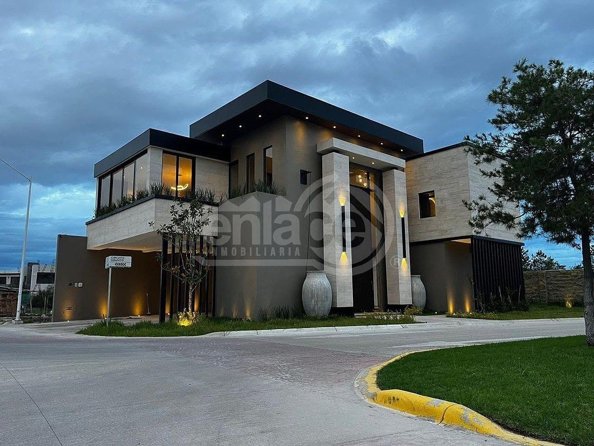 Casa Nueva Venta en Cantera