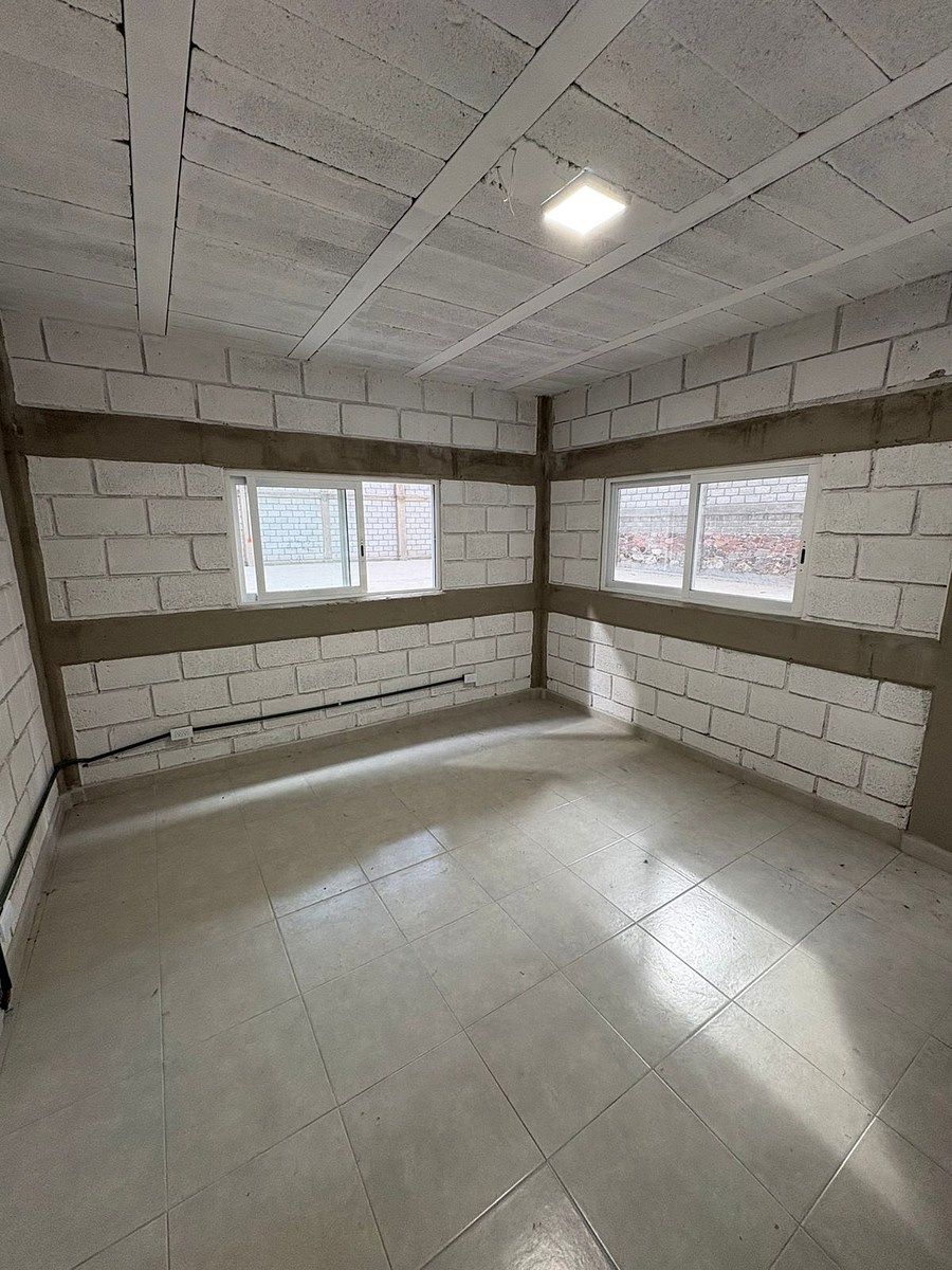 Commercial Storage Unit in Los Ángeles, Corregidora, photo 6 of 18
